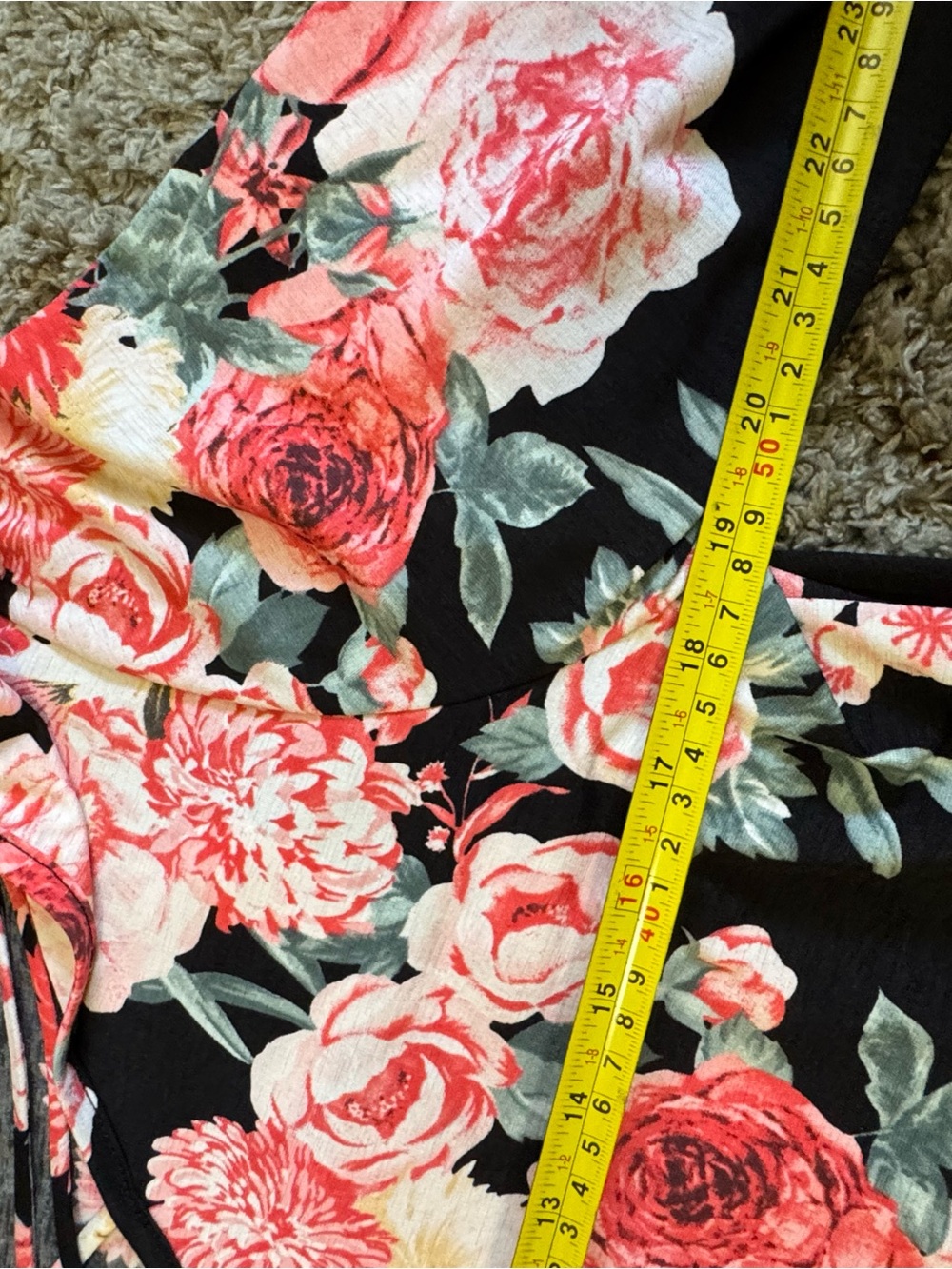 Paisley Grace Floral Criss-Cross Neck Tunic Top - Picture 4 of 5